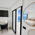 Atlantico One Oceanfront Luxury & Heated Pool 别墅