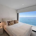 Atlantico One Oceanfront Luxury & Heated Pool *