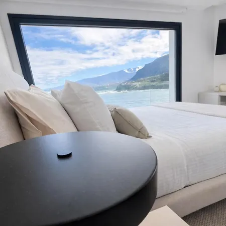 Atlantico One Oceanfront Luxury & Heated Pool *